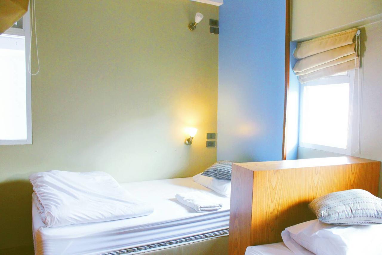 Хостел Tawan Bed Club Чиангмай Экстерьер фото